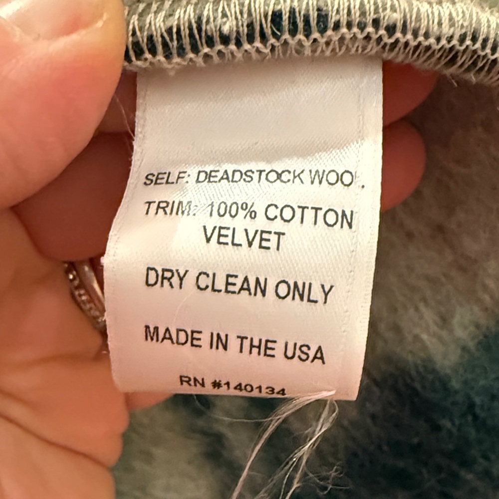 Carleen Green & Cream Fleece Jacket with Red Trim - Picture 5 of 15